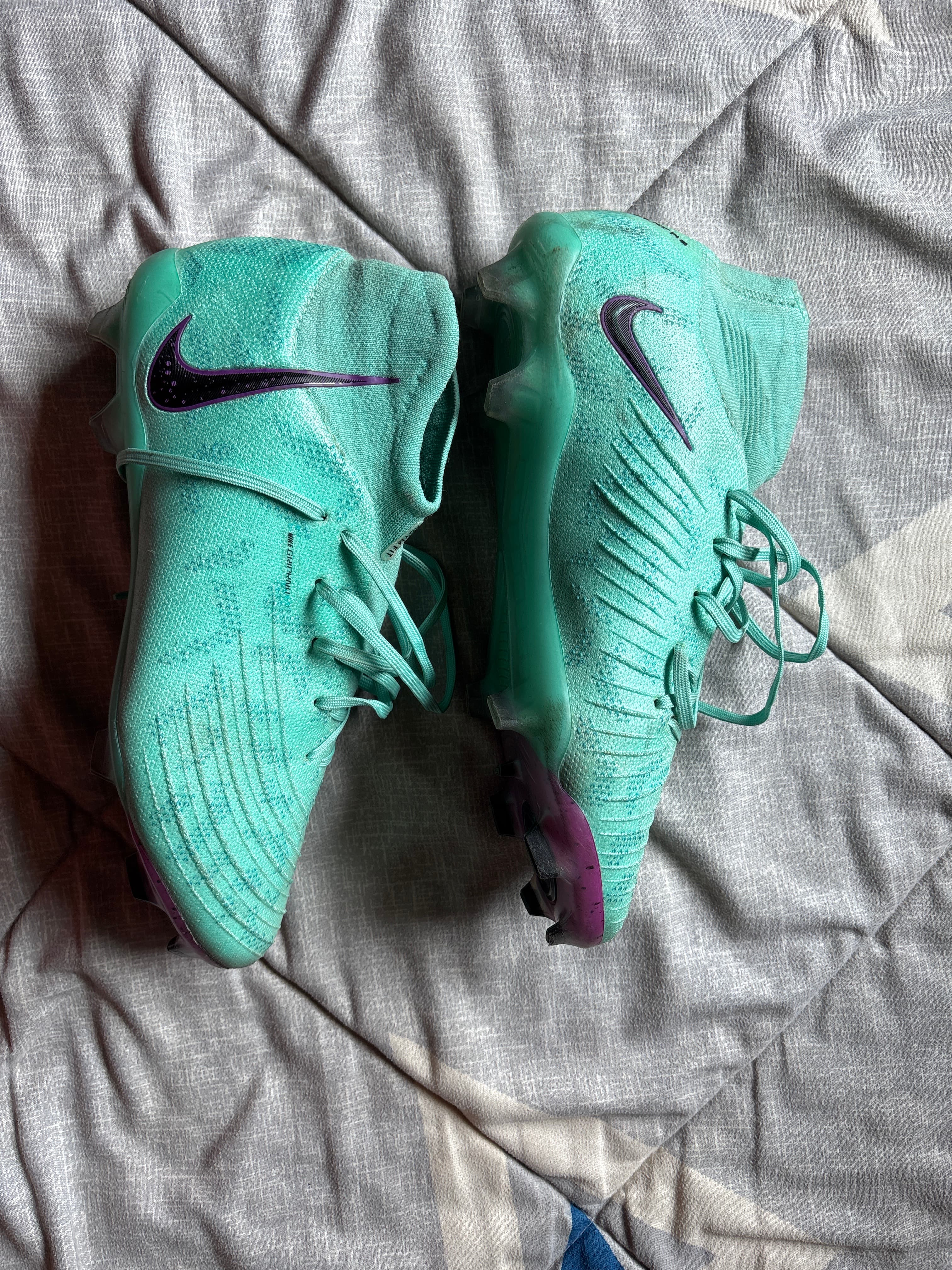 Botines Nike Phantom Luna