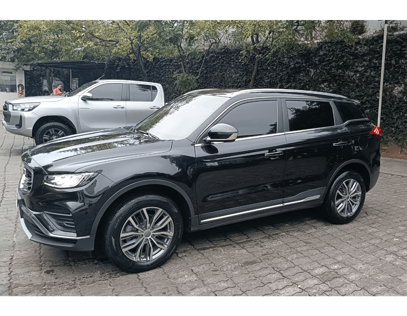 Geely Azcarra 2023