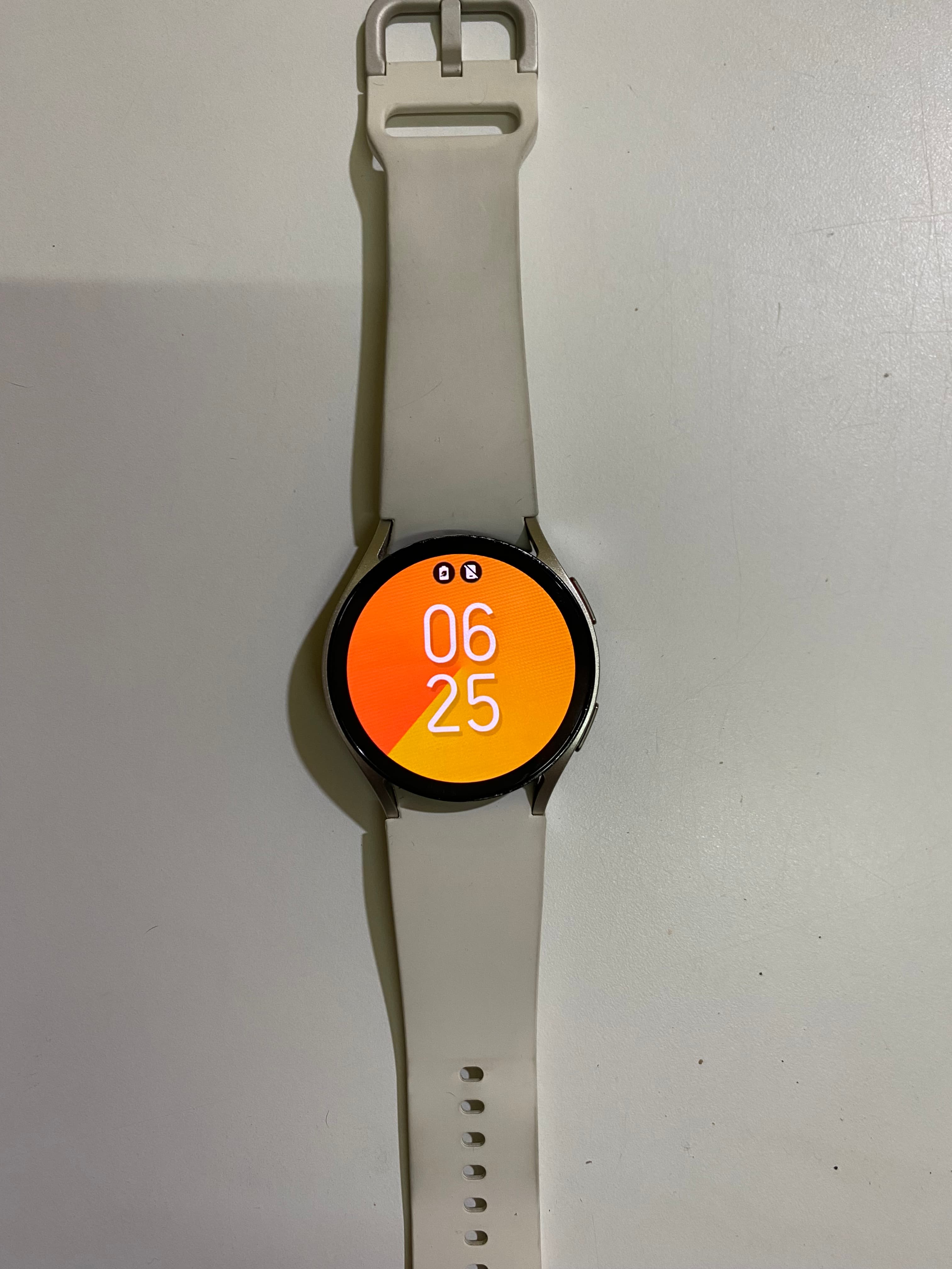  Samsung Galaxy Watch 6
