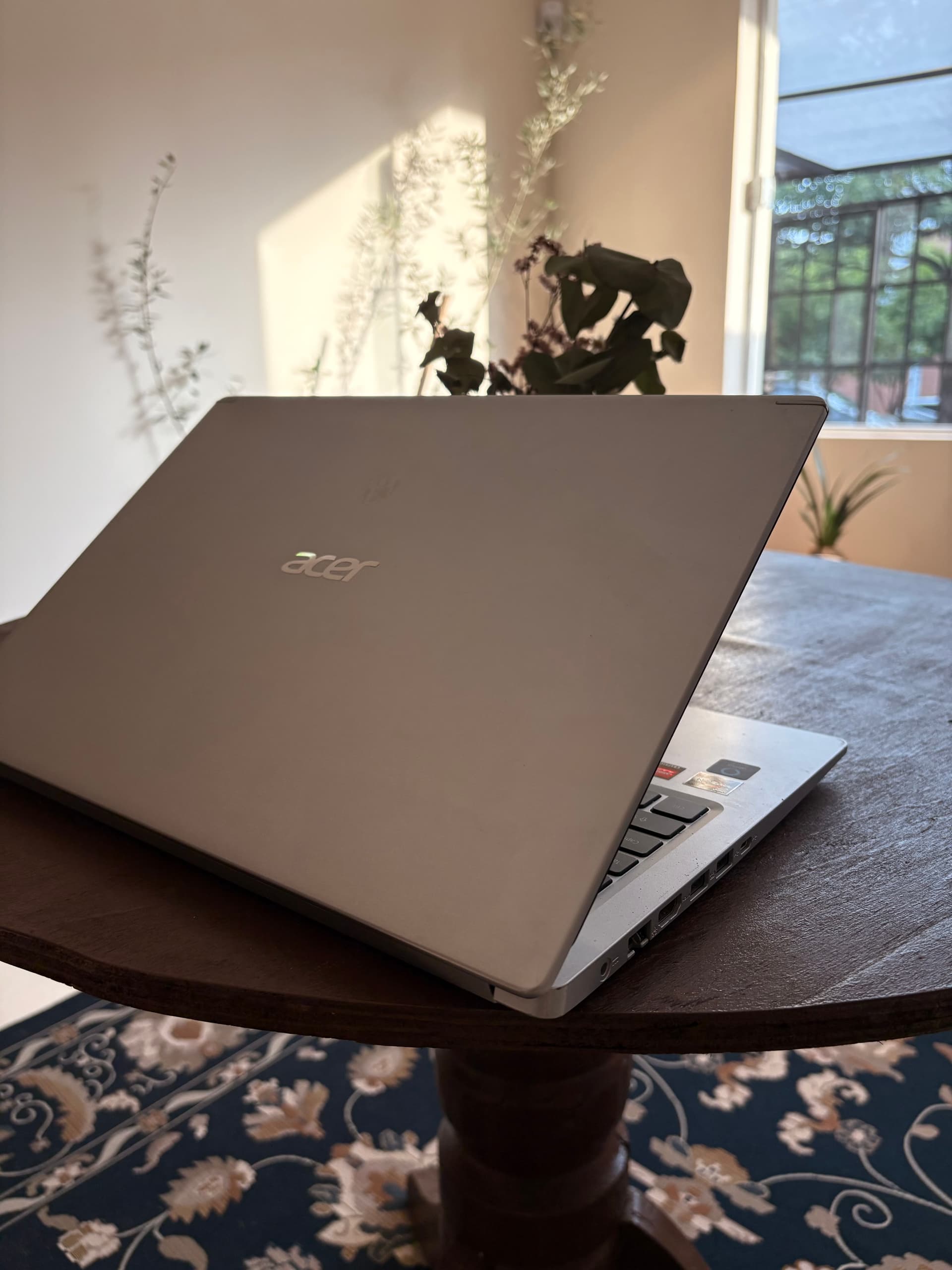 Photo by https://trato-hecho.nyc3.digitaloceanspaces.com/nextImages/(3)-acer-aspire-a515-46-IMG_4256.jpeg