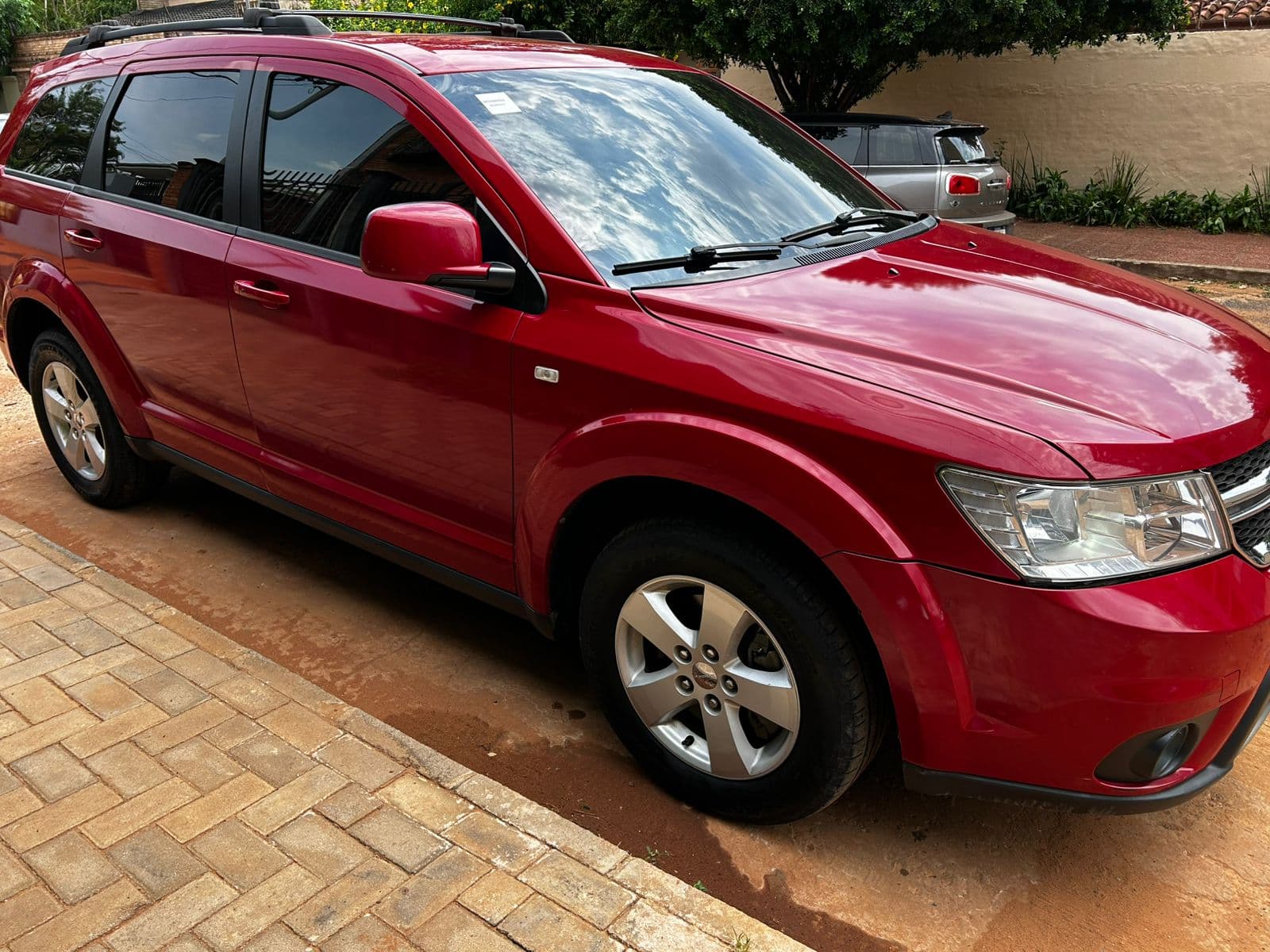 Photo by https://trato-hecho.nyc3.digitaloceanspaces.com/nextImages/(3)-dodge-journey-2015-Journey 3.jpeg
