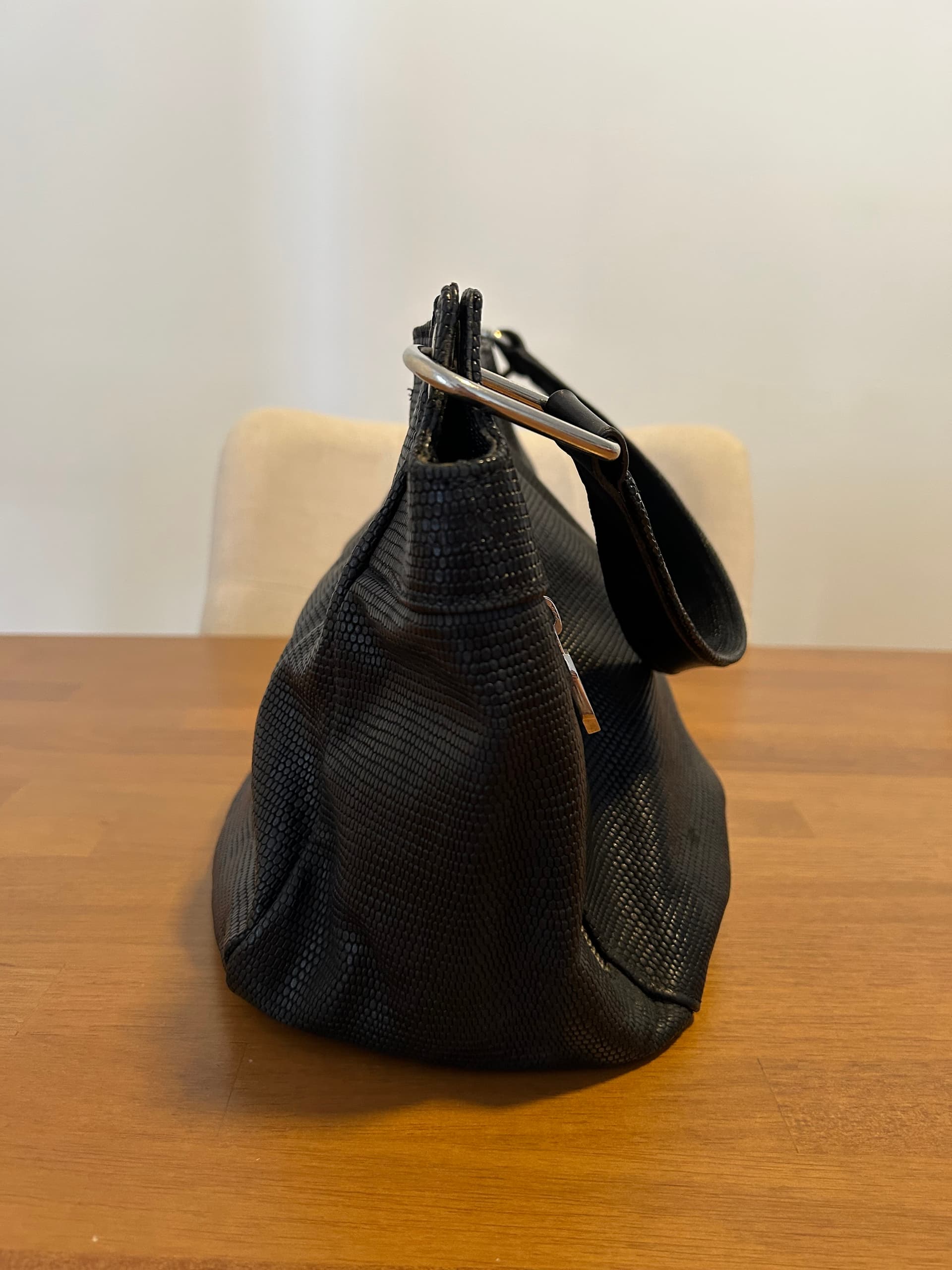 Photo by https://trato-hecho.nyc3.digitaloceanspaces.com/nextImages/(3)-remato-4-carteras-IMG_3892.jpeg