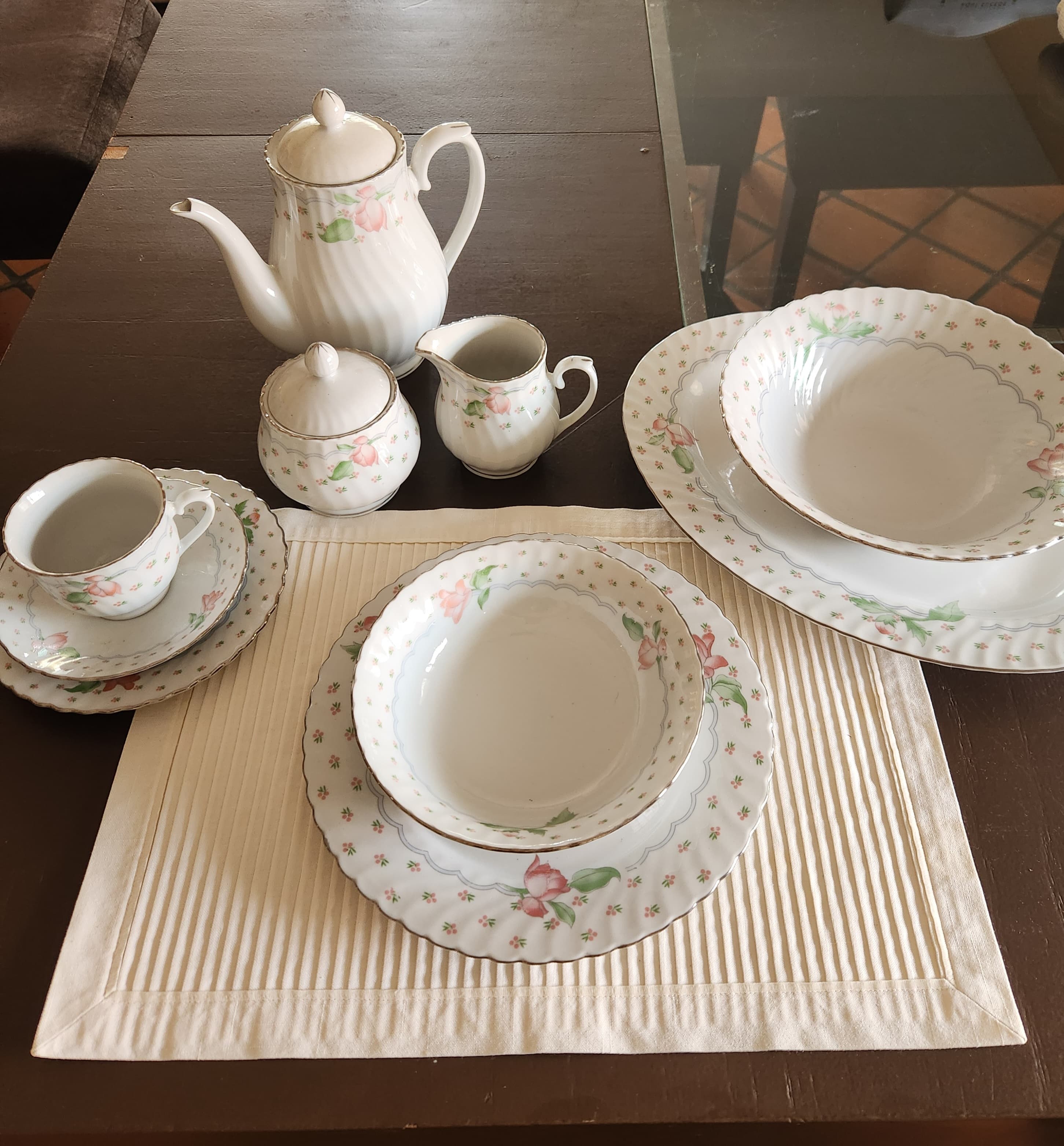 Juego de Porcelana China de 90 piezas