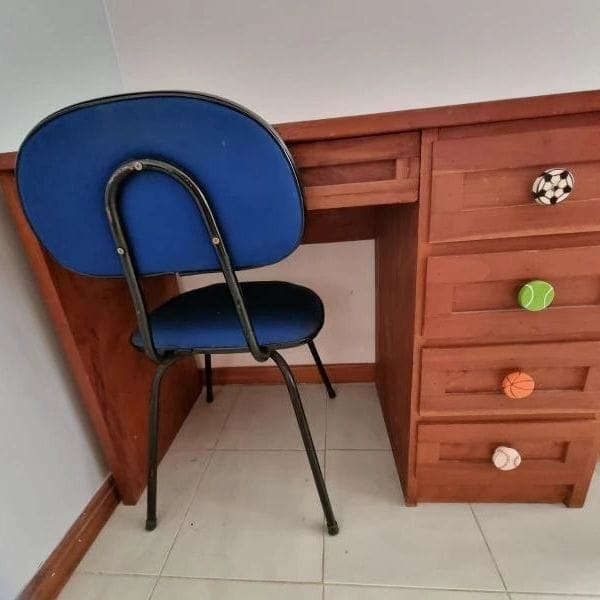 Escritorio+biblioteca+silla