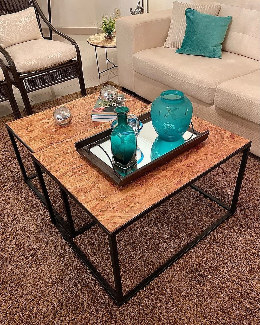 Mesa de centro de hierro y madera