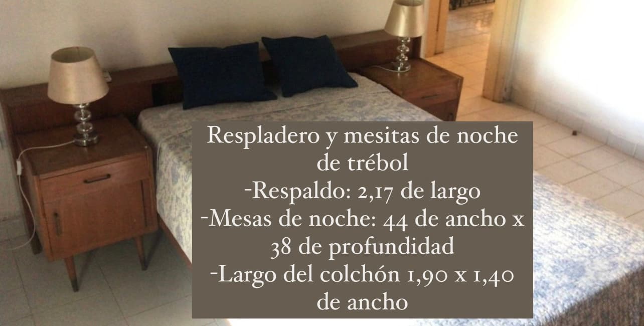 Juego de cama y 2 mesas de noche de trébol