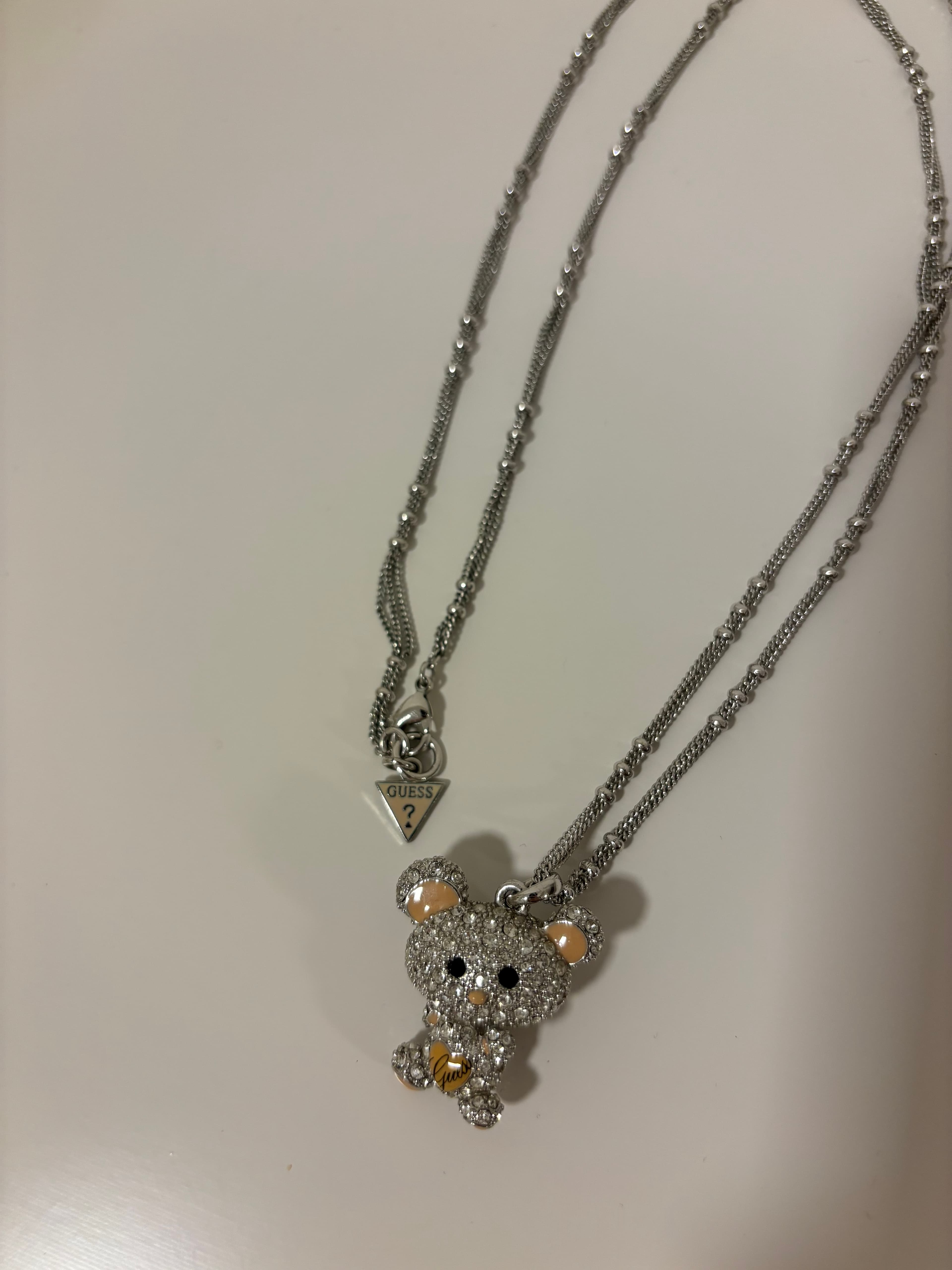 Collar Guess