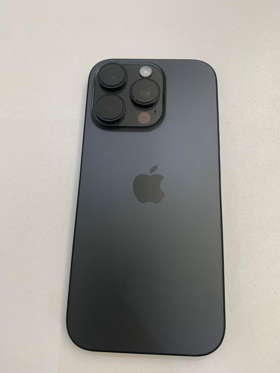IPhone 16 Pro Original 4 meses de uso