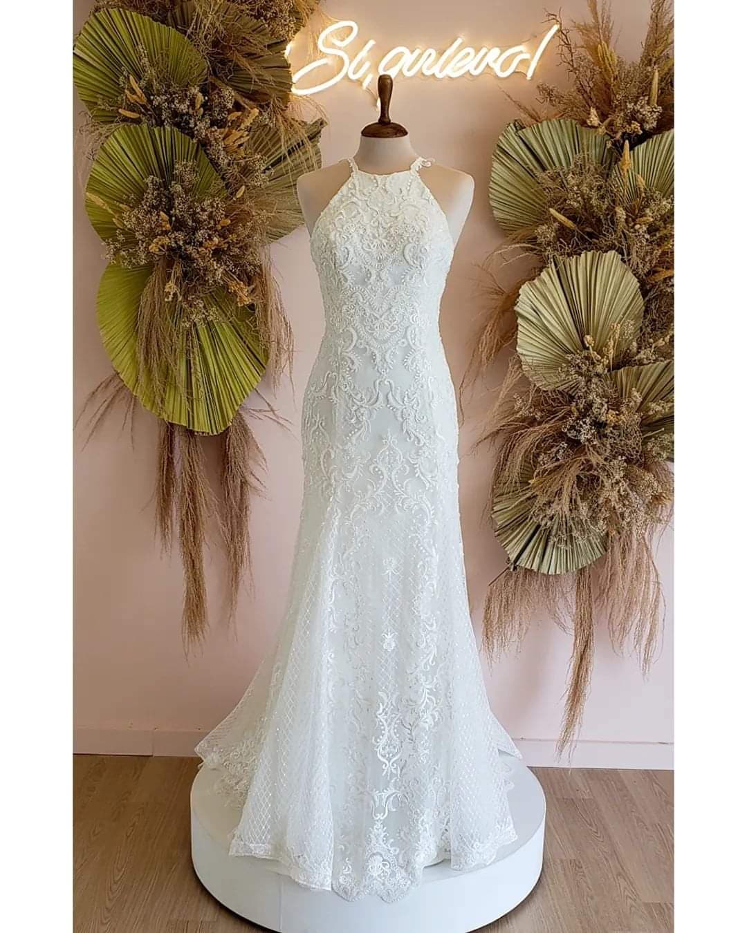 Vestido de novia para bodas, 15 años o colación!! de corte sirena bordado de diseñador. Tienda Ocre Bridal.